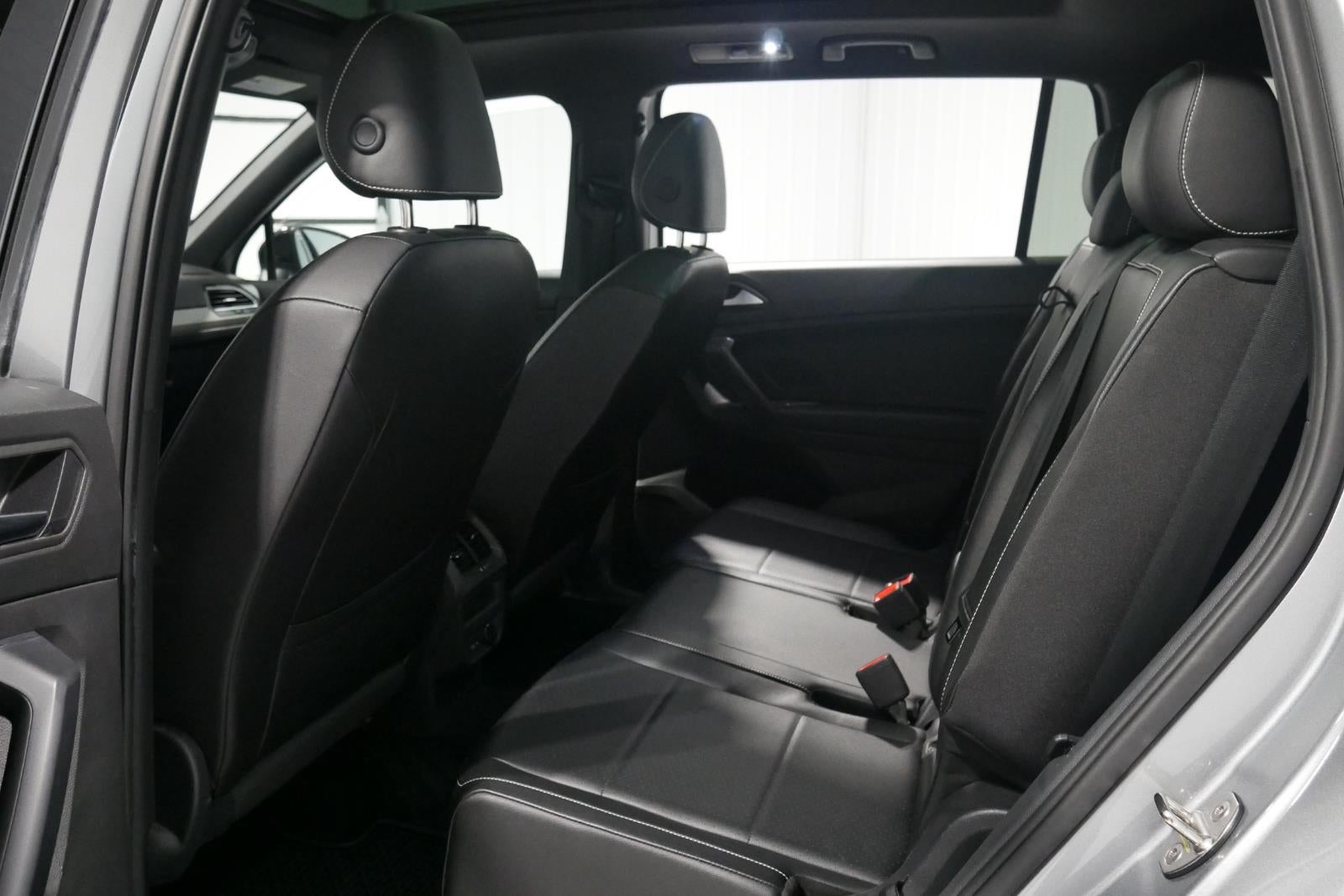 2021 Volkswagen Tiguan SE R-Line Black