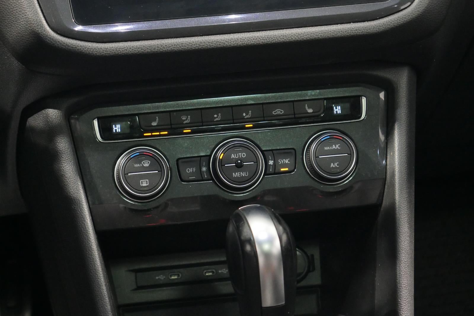 2021 Volkswagen Tiguan SE R-Line Black