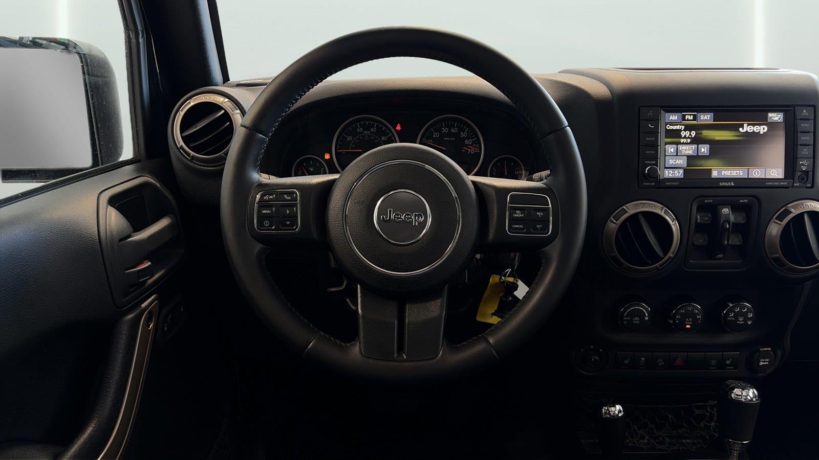 2016 Jeep Wrangler Unlimited 75th Anniversary Edition - Photo 12