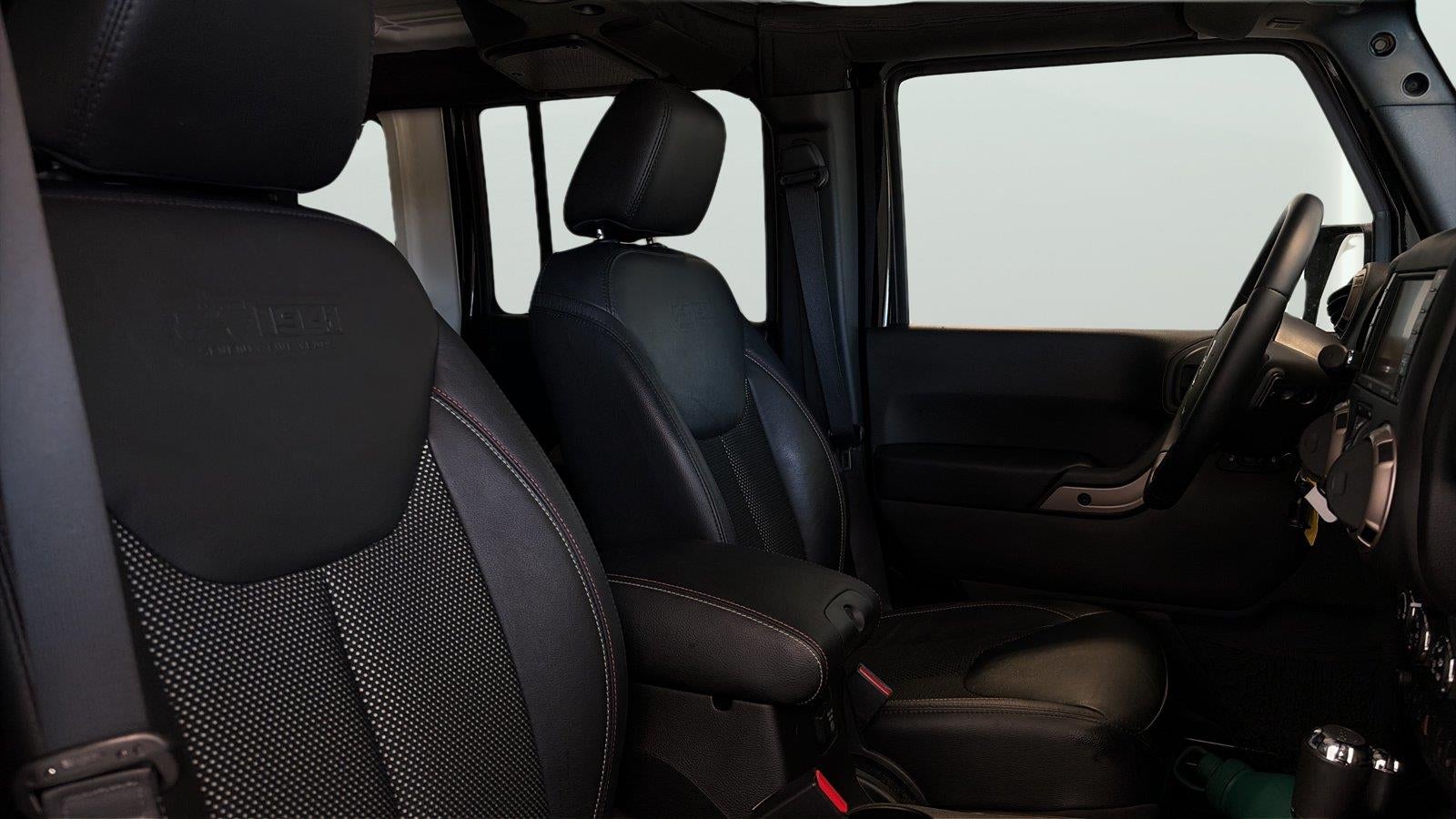 2016 Jeep Wrangler Unlimited 75th Anniversary Edition - Photo 14