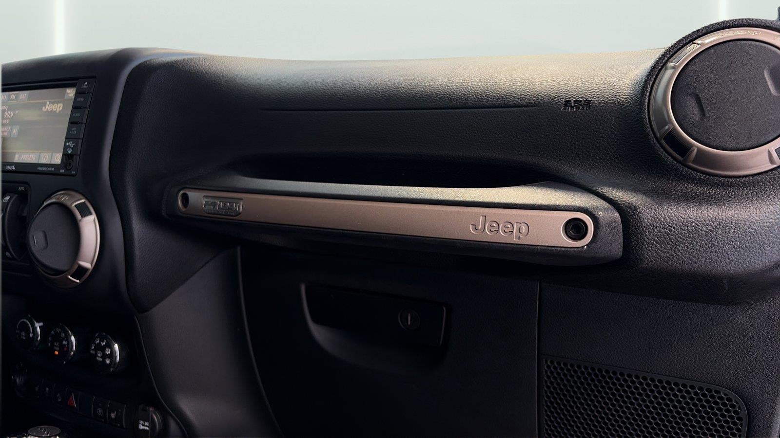 2016 Jeep Wrangler Unlimited 75th Anniversary Edition - Photo 22