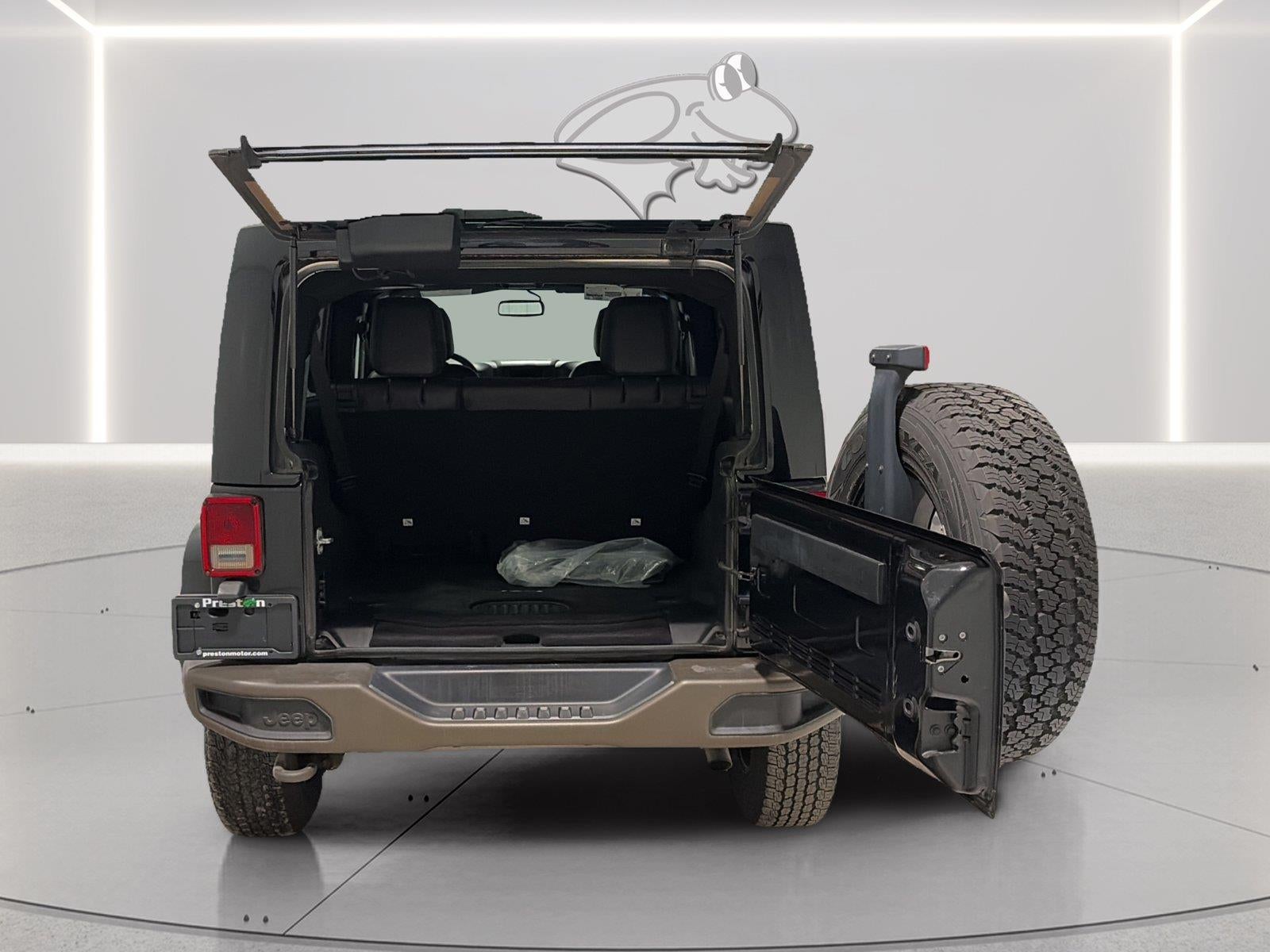2016 Jeep Wrangler Unlimited 75th Anniversary Edition - Photo 9