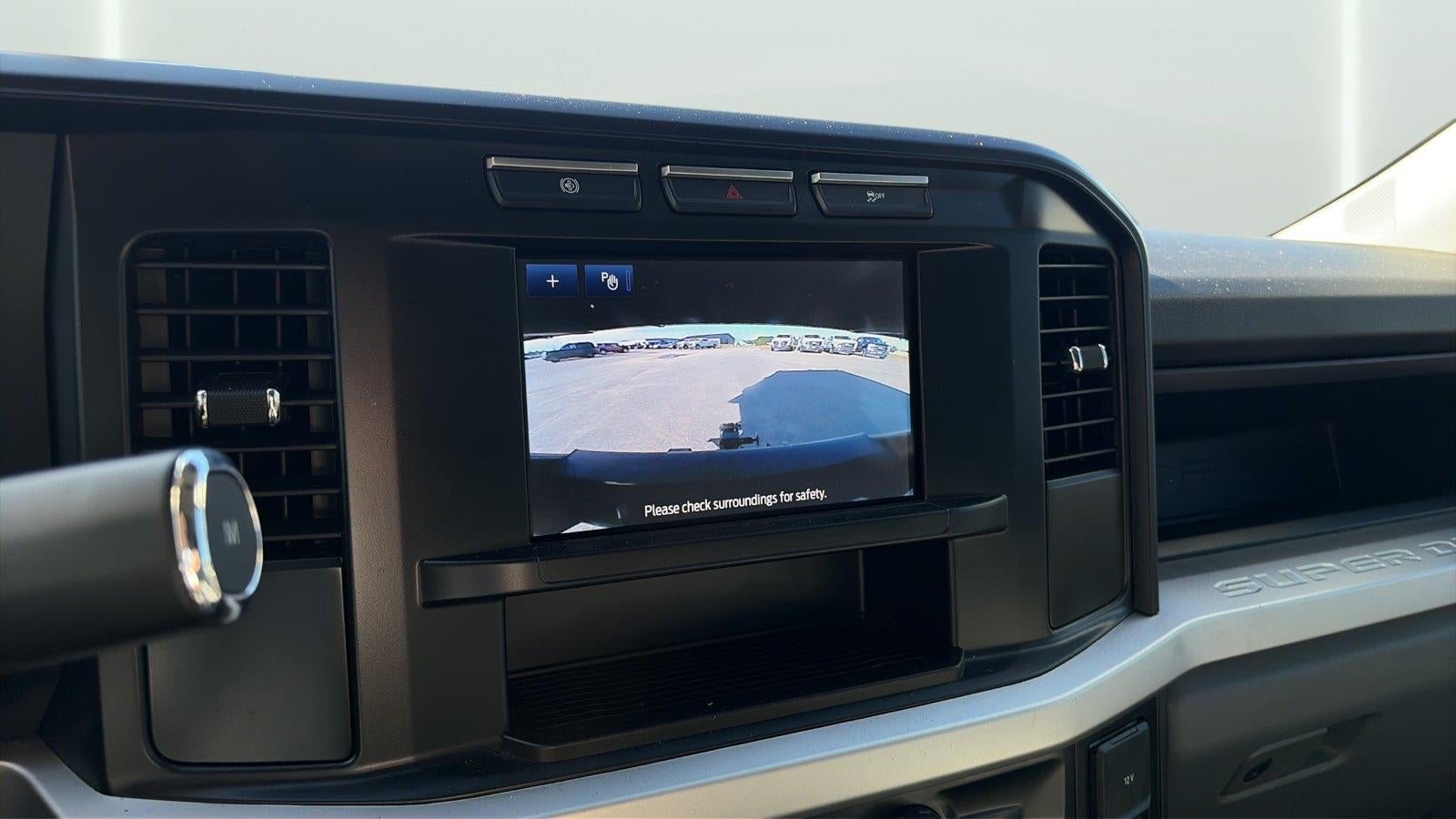 2024 Ford Super Duty F-550 DRW XL