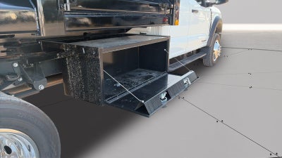 2024 Ford Super Duty F-550 DRW XL
