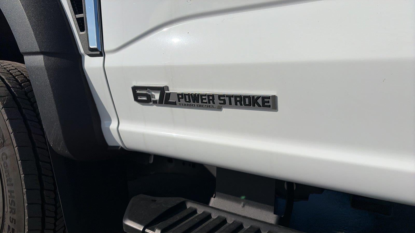 2024 Ford Super Duty F-550 DRW XL