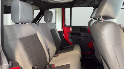 2010 Jeep Wrangler Unlimited Sahara