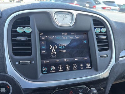 2018 Chrysler 300 Touring