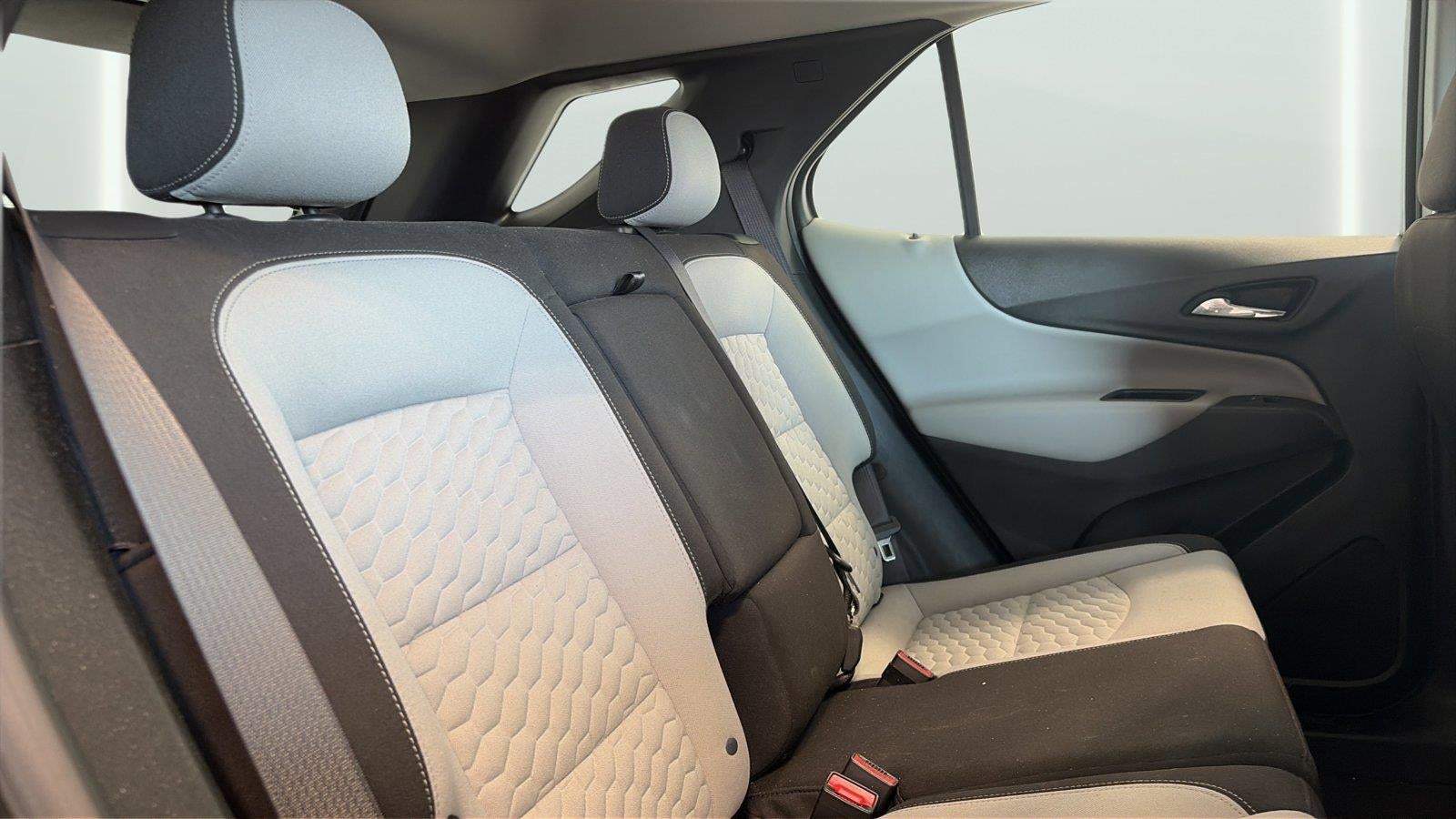 2021 Chevrolet Equinox LS - Photo 13