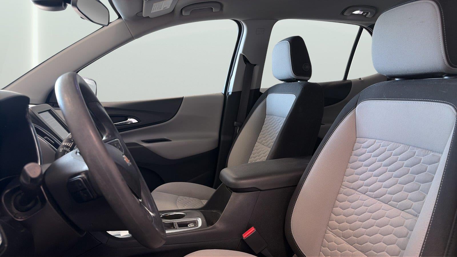 2021 Chevrolet Equinox LS - Photo 18