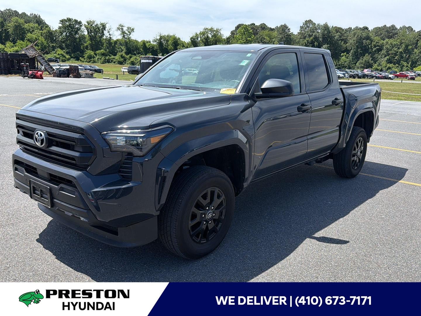 2025 Toyota TACOMA SR