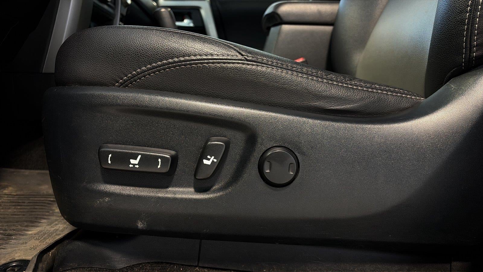 2018 Toyota 4Runner SR5 Premium - Photo 23