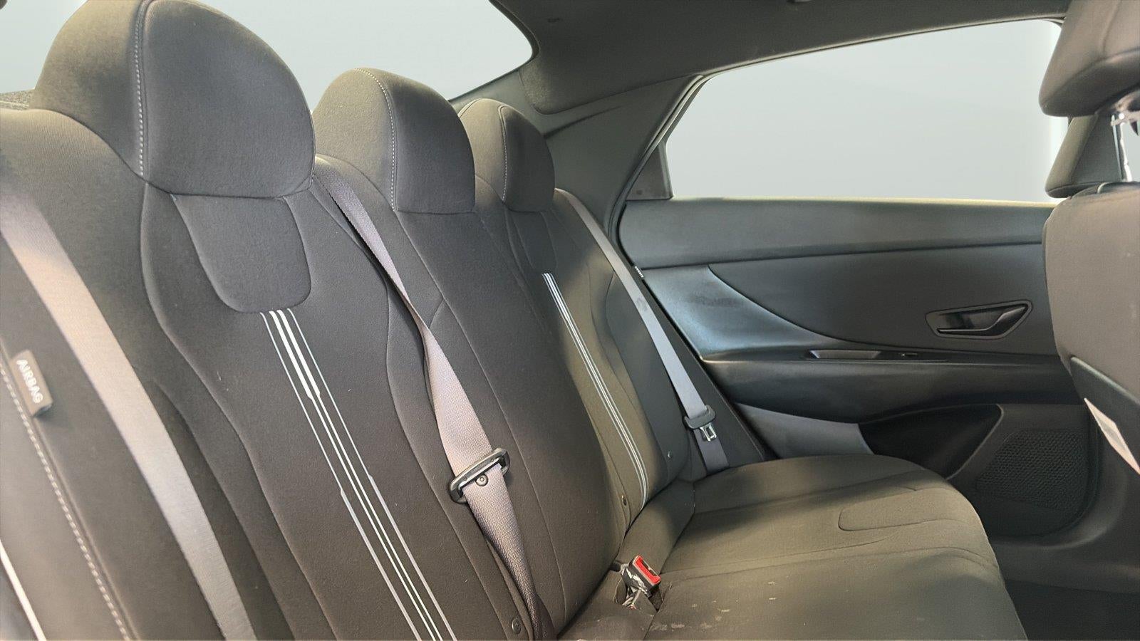 2026 Hyundai Elantra SEL Sport - Photo 15