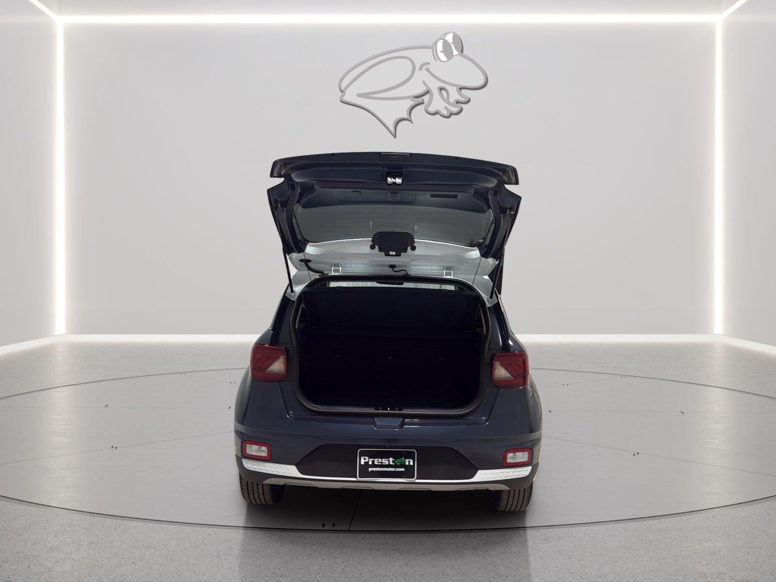 2024 Hyundai Venue Limited - Photo 11