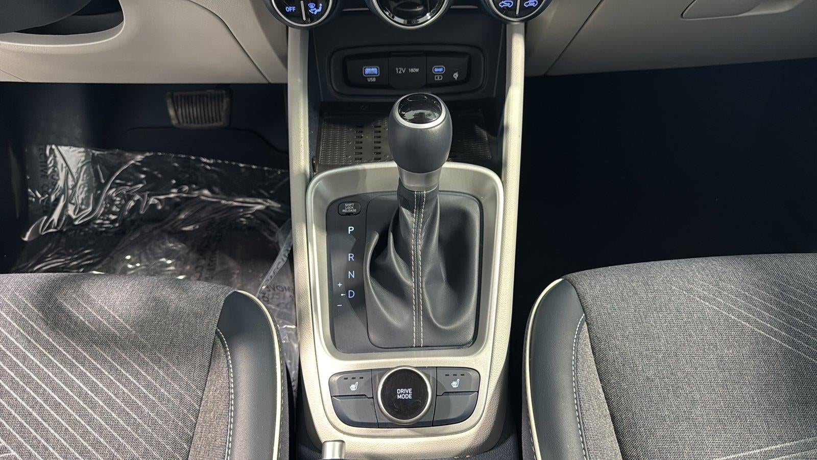 2024 Hyundai Venue Limited - Photo 28