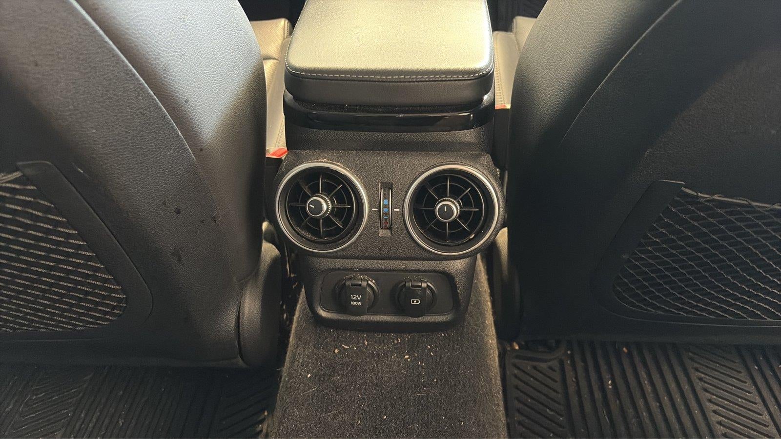 2018 Kia Stinger Base
