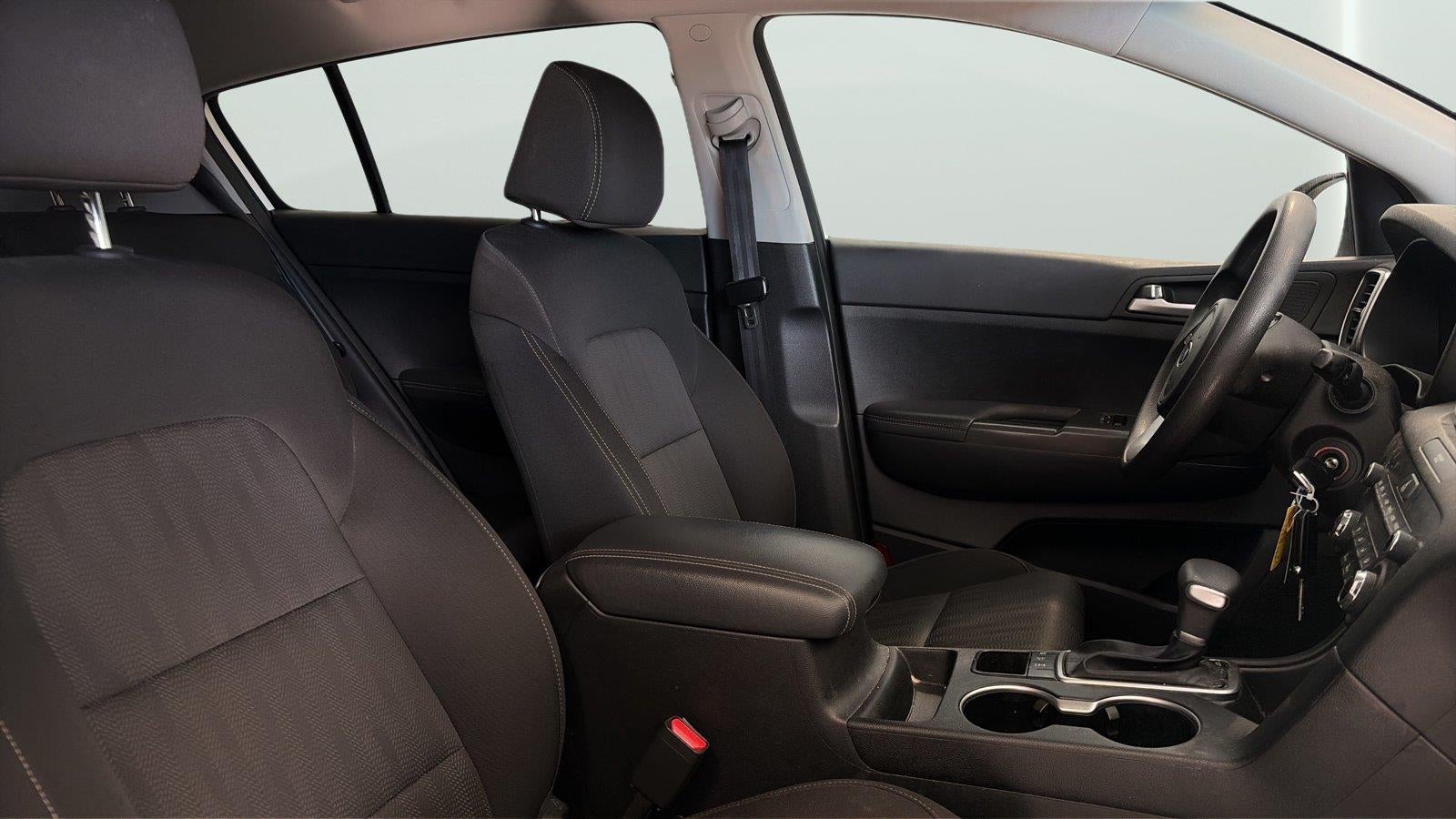 2020 Kia Sportage LX - Photo 14