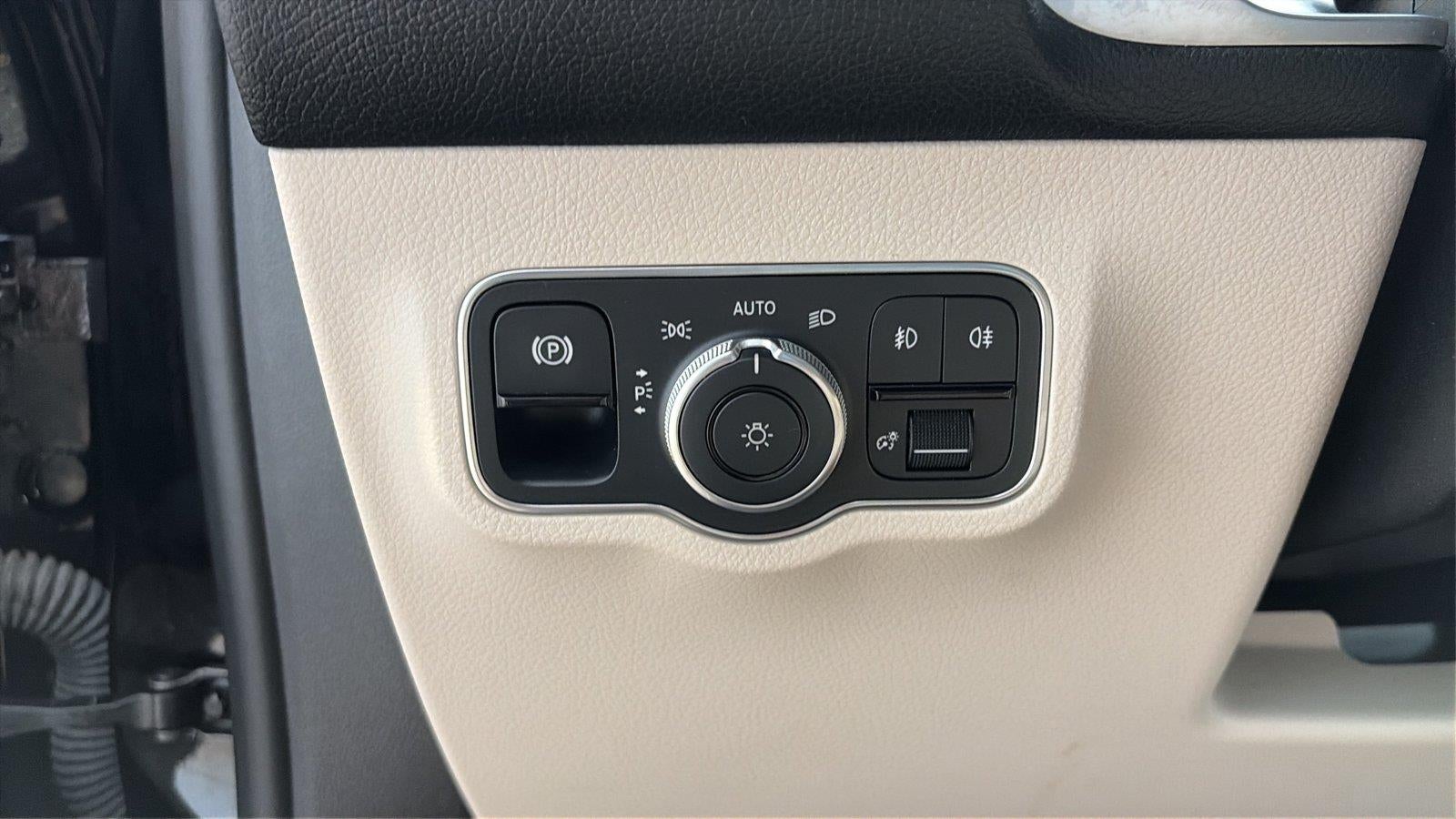 2023 Mercedes-Benz GLB GLB 250