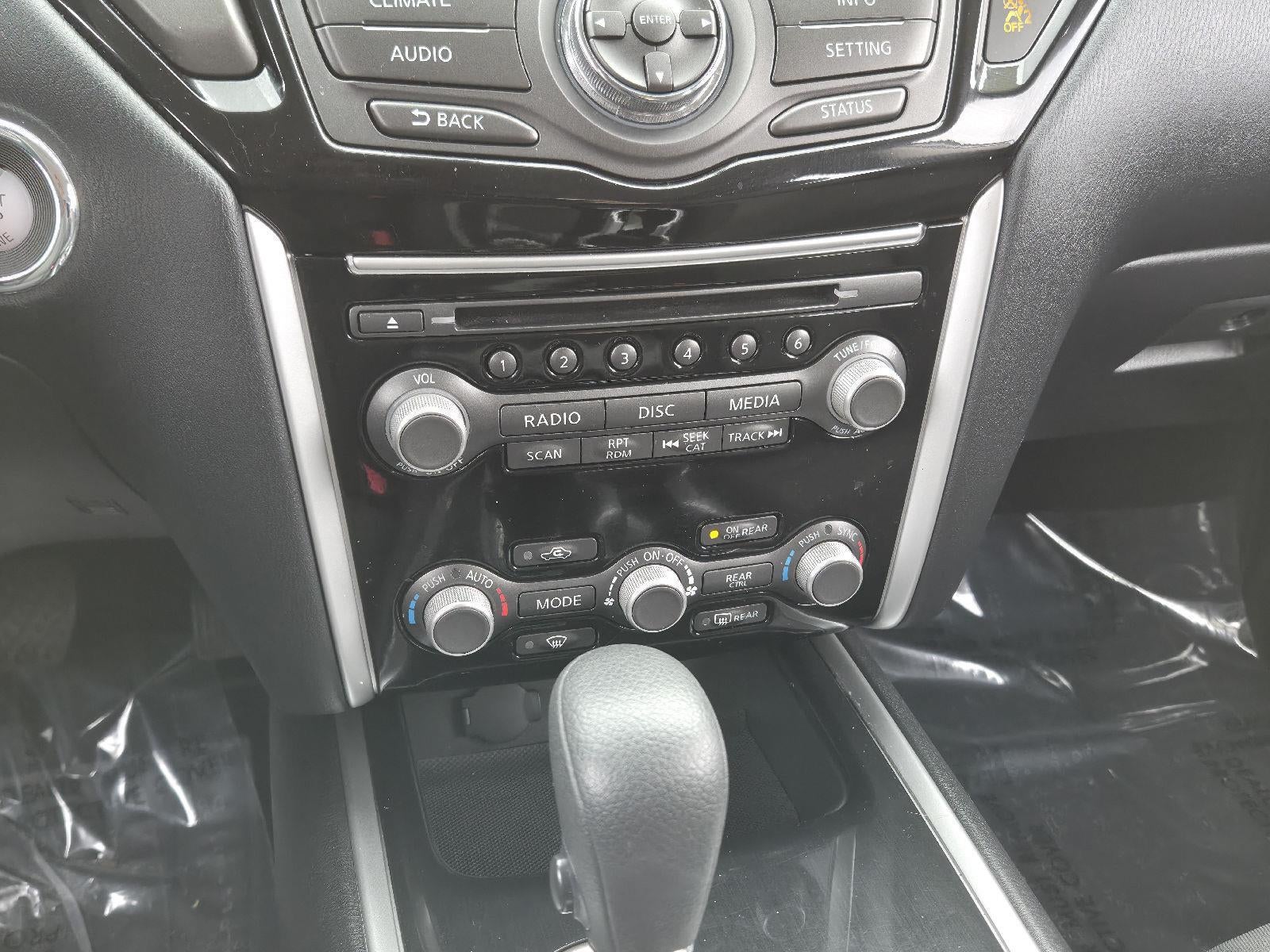 2020 Nissan Pathfinder S