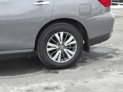 2020 Nissan Pathfinder S