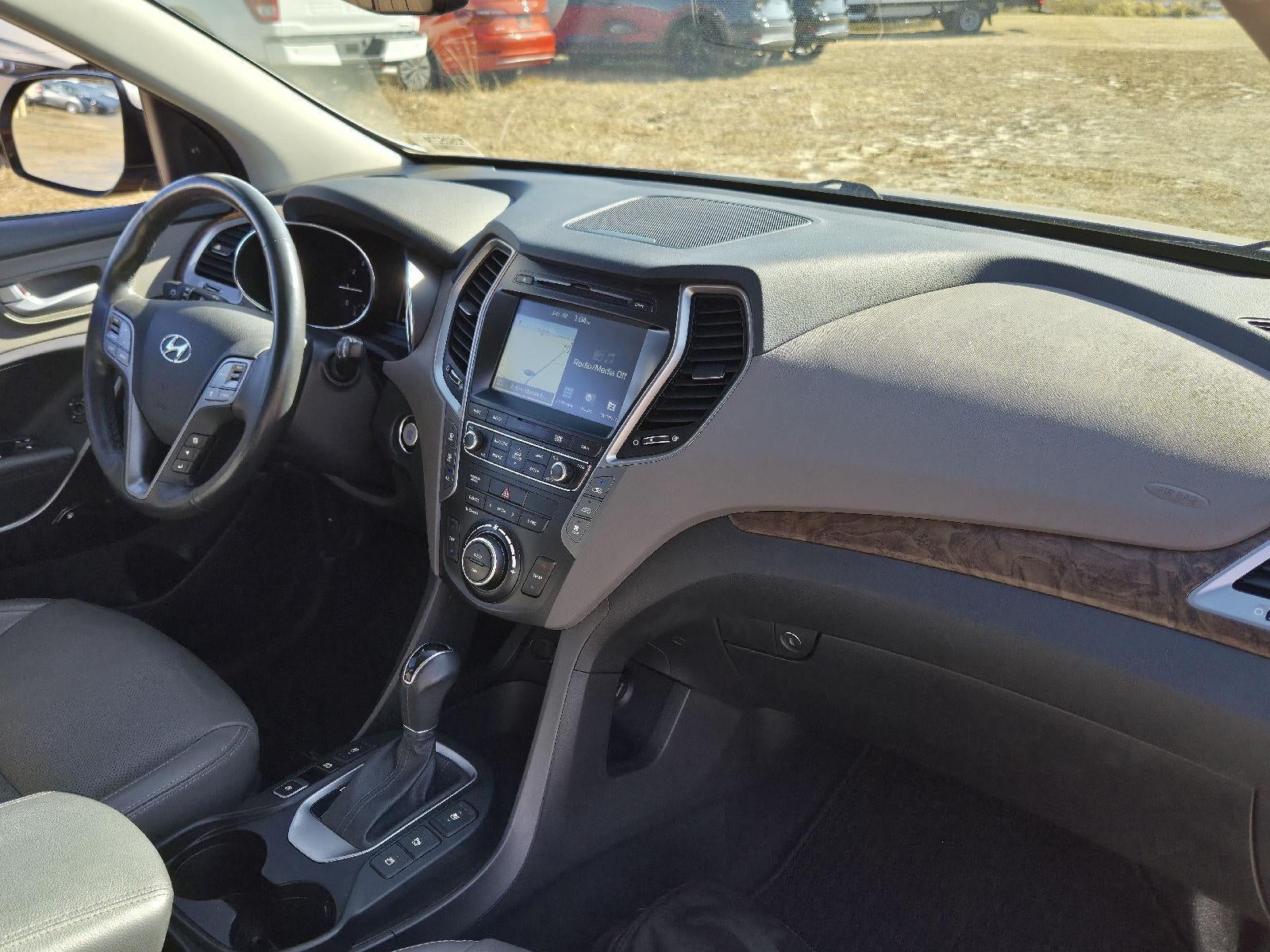 2017 Hyundai Santa Fe Limited Ultimate