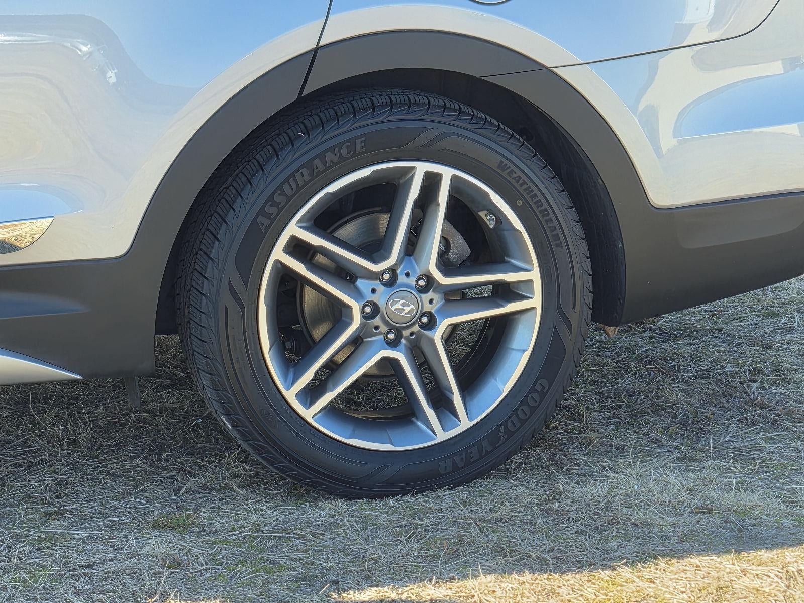 2017 Hyundai Santa Fe Limited Ultimate