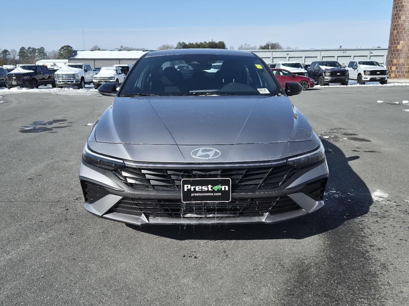 2025 Hyundai Elantra SEL Sport