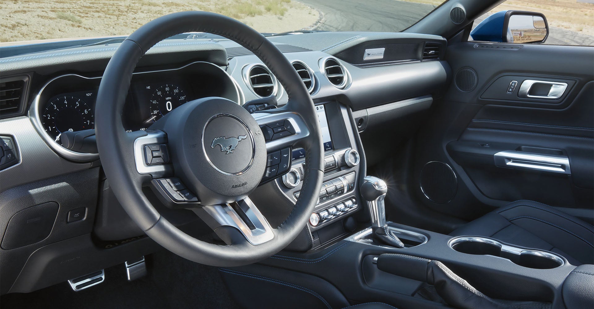 2022 Ford Mustang Interior